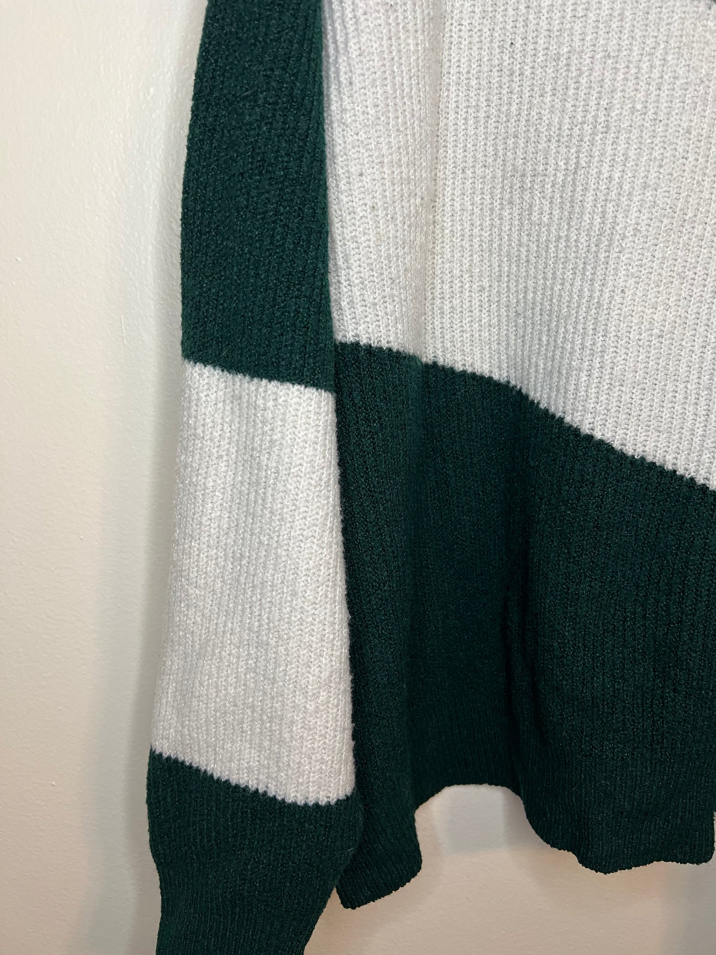 Nine West Green And White Pullover Sweater