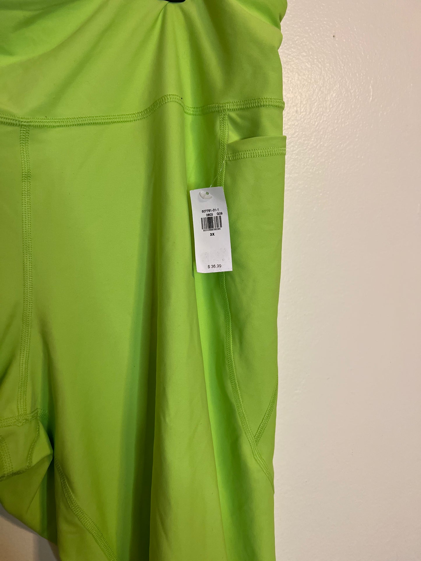 Old Navy Lime Green Active Capri Leggings