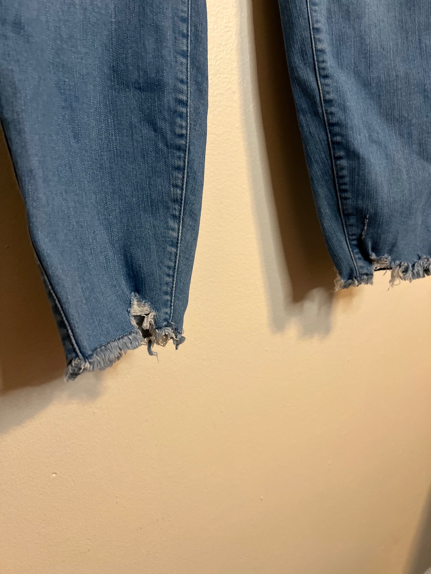 Torrid  Bombshell Skinny Light Wash Stretch Jeans