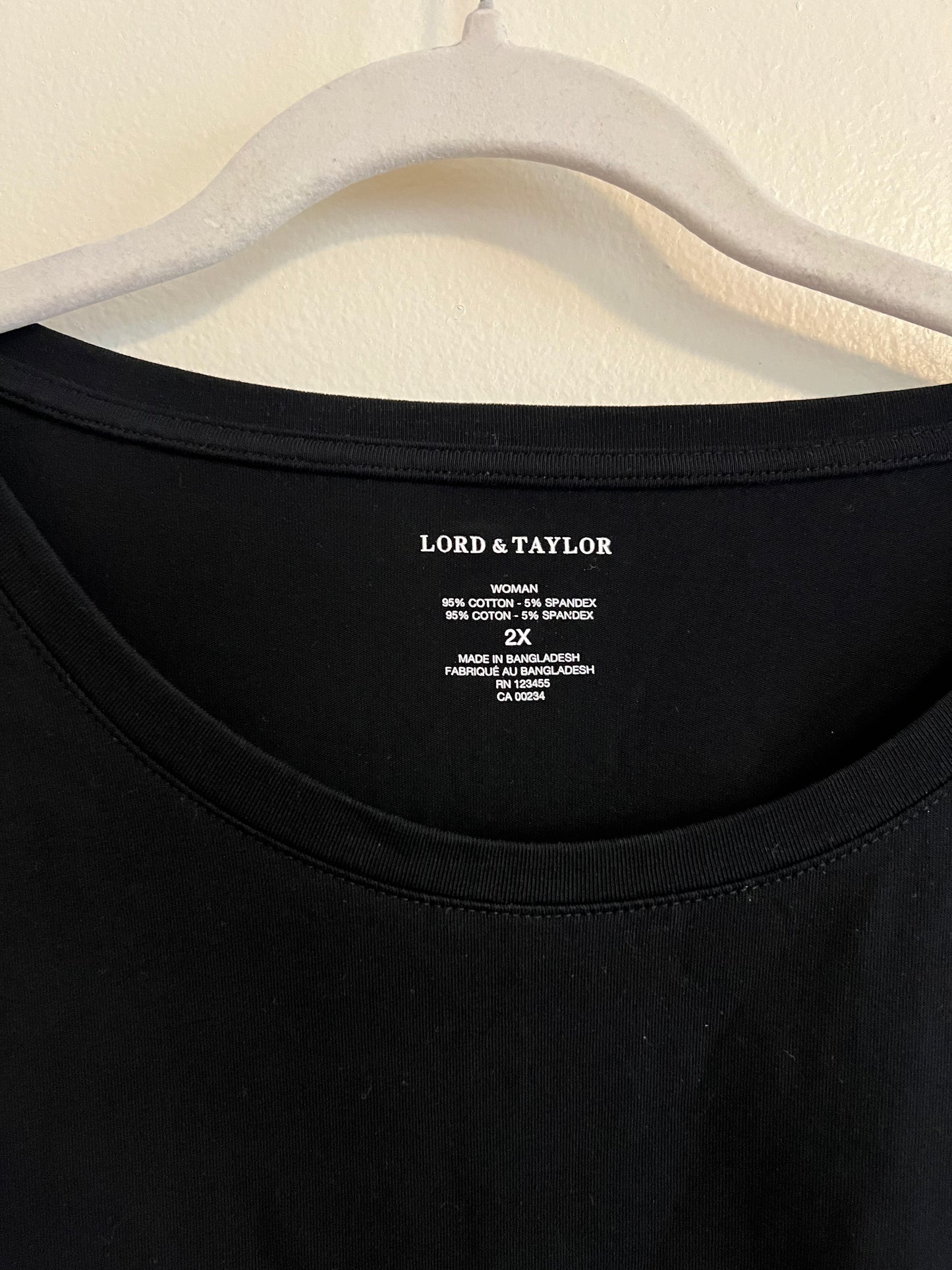 Lord&Taylor Black T-shirt