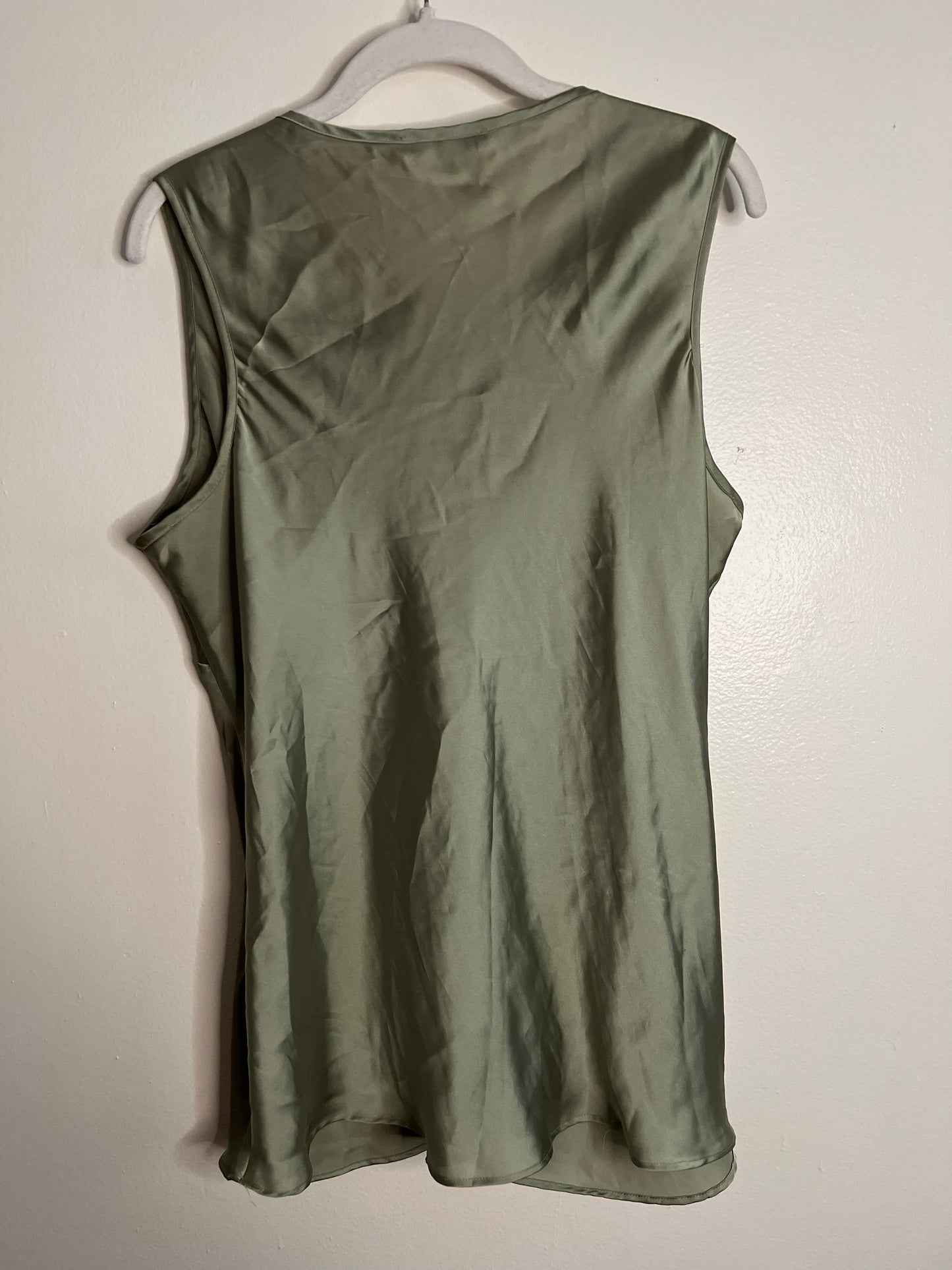 Violet&Claire Green Ruffle Tank
