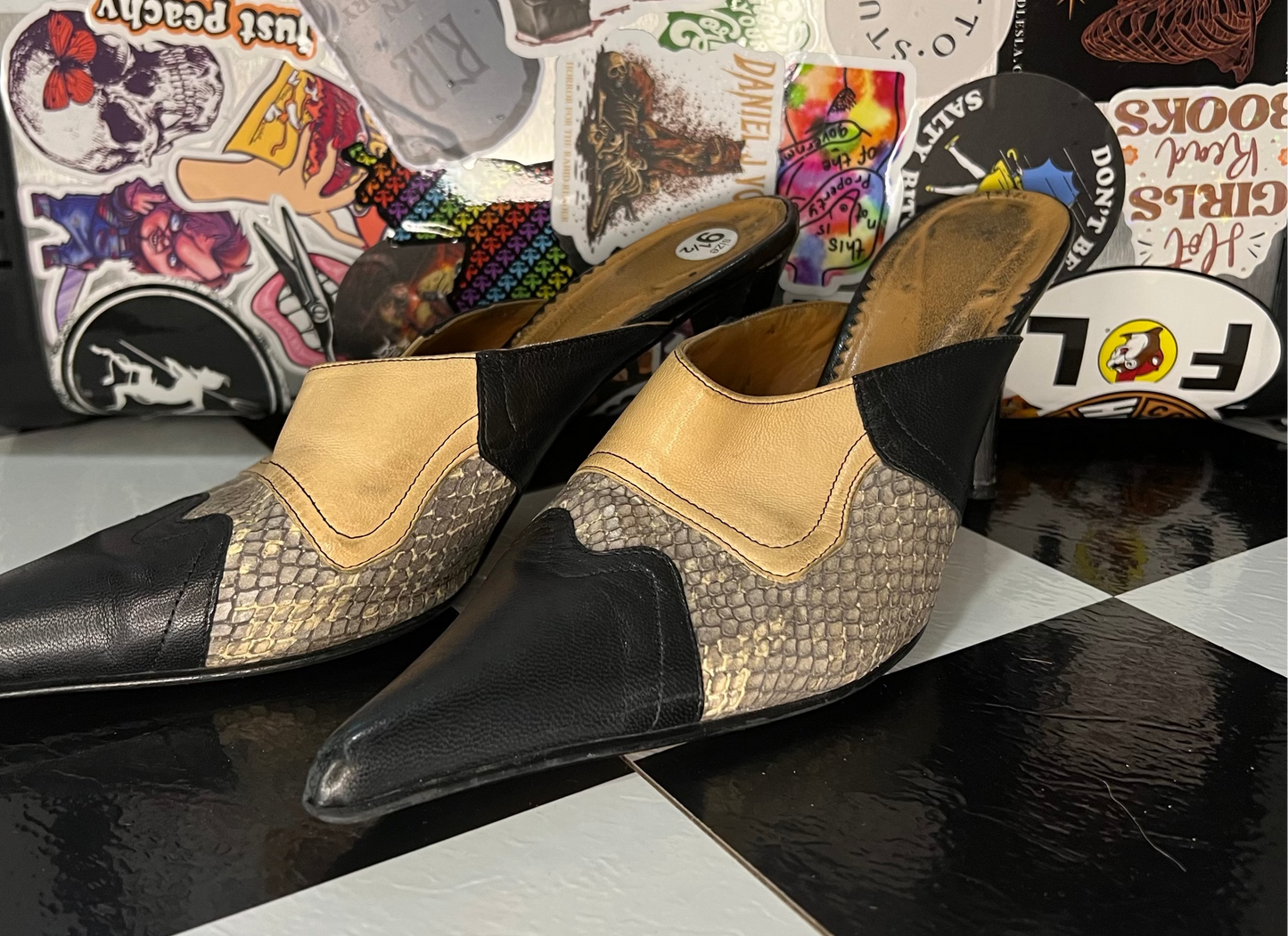 Vera Pelle Pointed Leather Heels