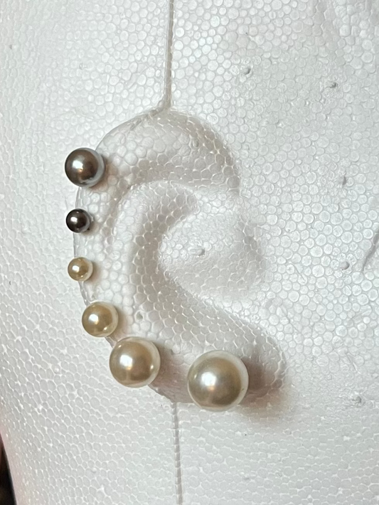 Pearl Stud Earrings (6 Pairs)