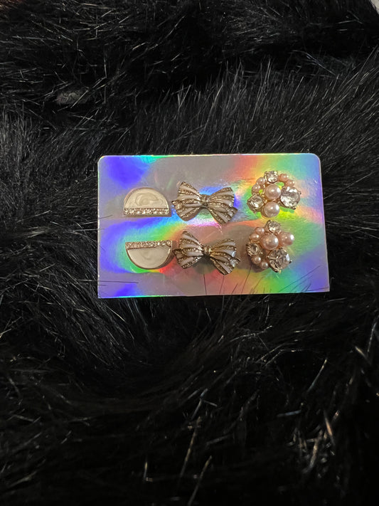 Gold Studs (3 pairs)