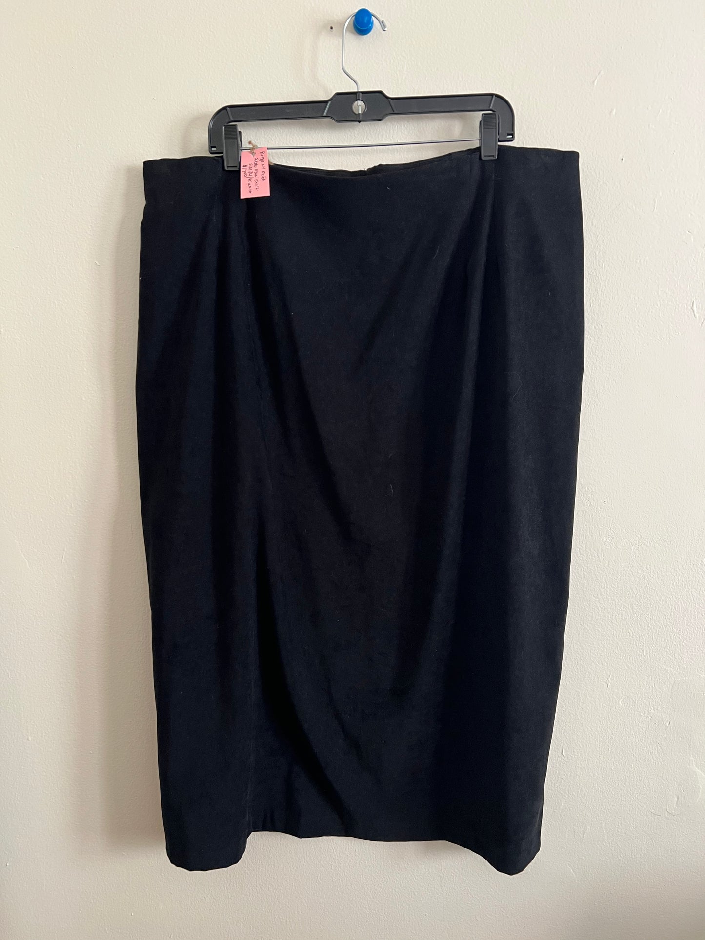 Briggs NY Black Midi Skirt