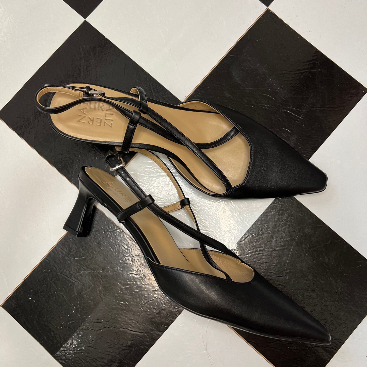 Nautralizer Black Kitten Heels with Pointed Toe