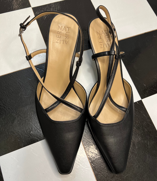 Nautralizer Black Kitten Heels with Pointed Toe