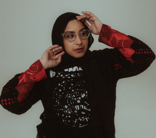 TAHARI Red Rose Mesh Top